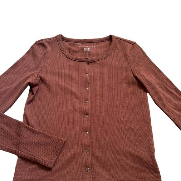 American Eagle Brown Long Sleeve Top With Button Closure - Picture 4 of 6